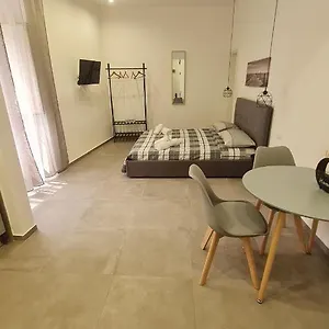 Apartmán Sweet Airport 2.0, Katánie
